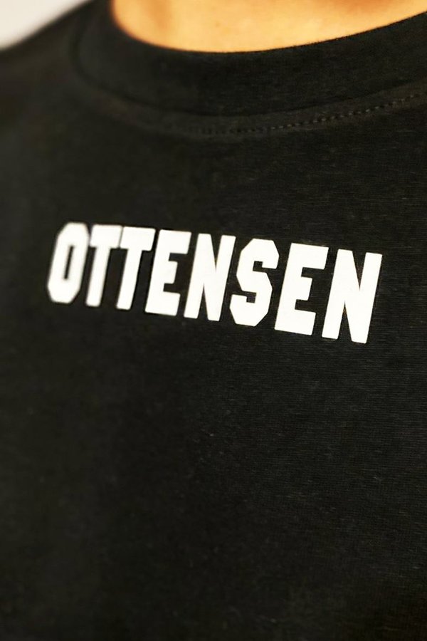 Ottensen - T-Shirt (schwarz, Logo klein)